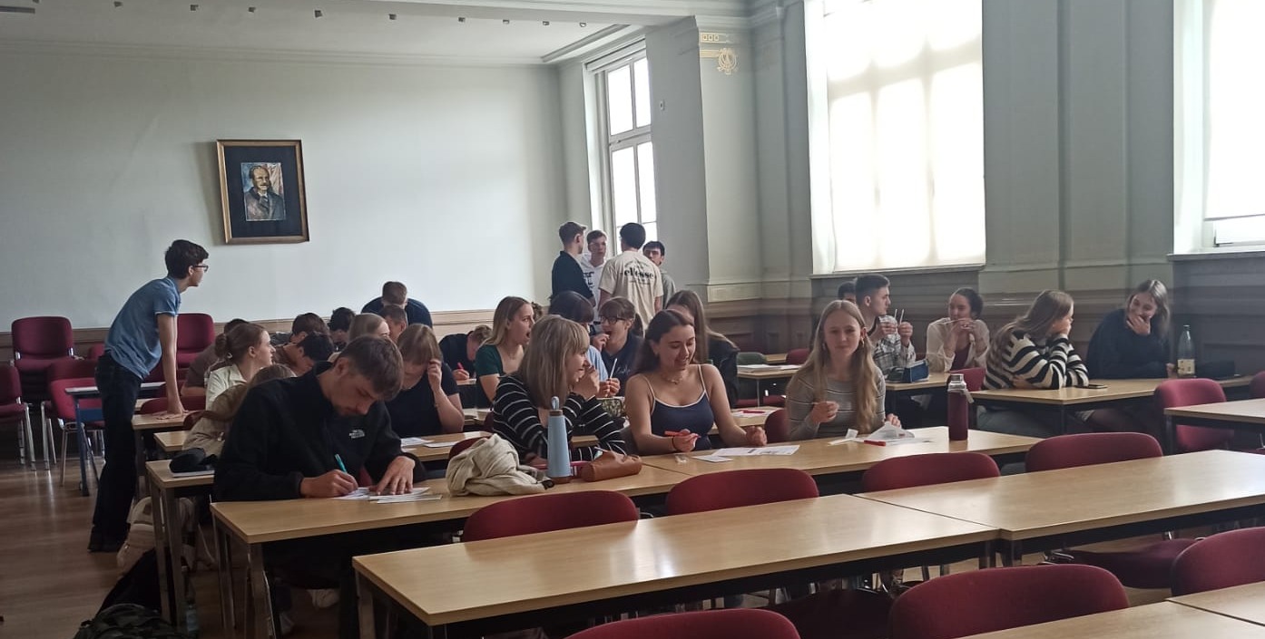 Blick in die Aula zur Info-Veranstaltung